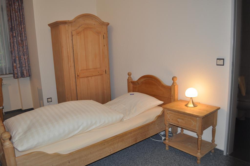 Wiefelstede Hellmanns Hotel Bremers Bauerndiele מראה חיצוני תמונה